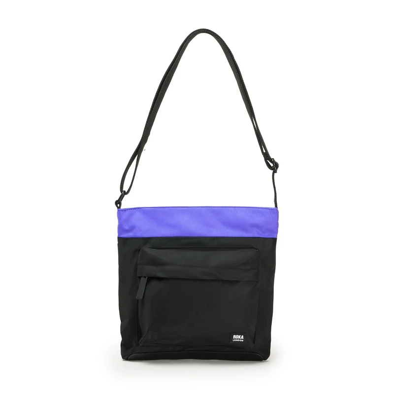 ROKA Creatieve verspilling Kennington B Zwart / Eenvoudig Paars Middelgrote Tas van Gerecycled Nylon