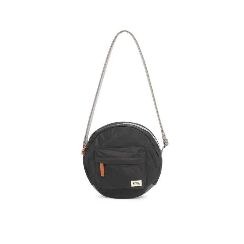 ROKA Paddington B Zwarte kleine tas van gerecycled nylon