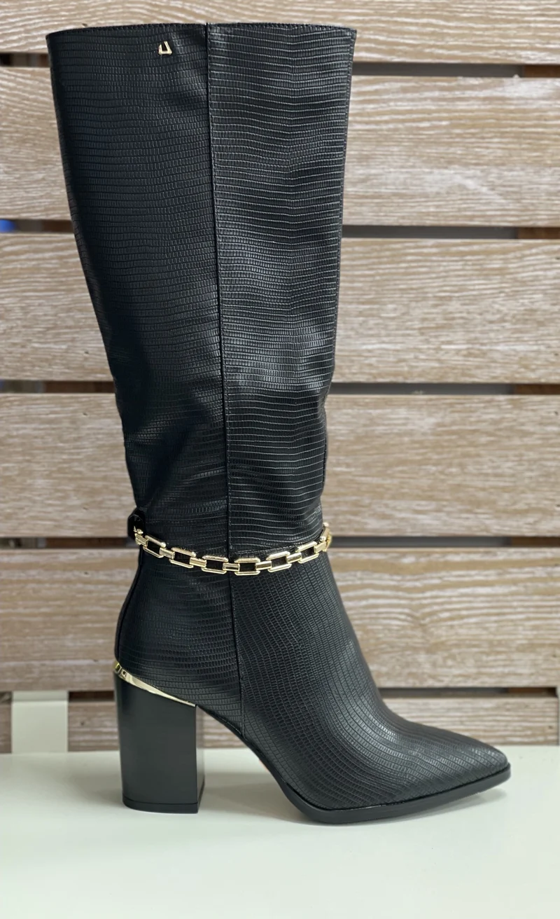 Una Healy Dames hoge modelaars - vinyl zwarte ketting