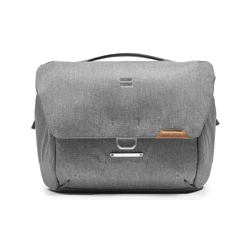 Everyday Messenger | 13L | Ash