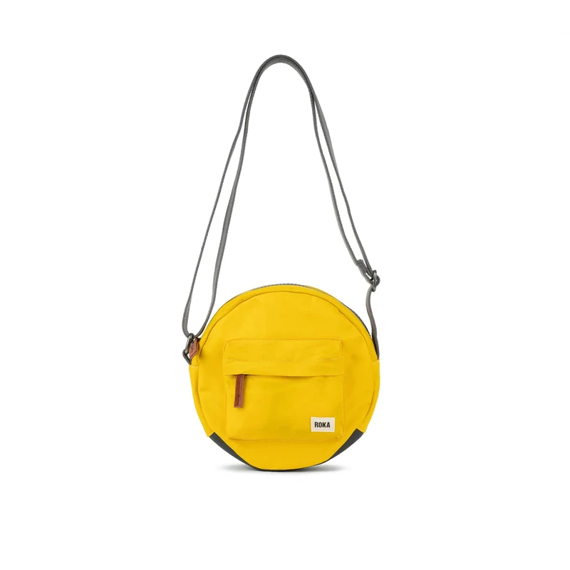ROKA Paddington B Mosterd Kleine Tas van Gerecycled Nylon