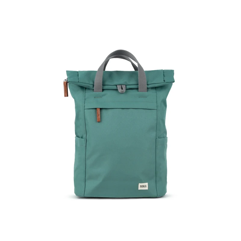 ROKA Finchley Een middelgrote tas van gerecycled canvas in saliegroen
