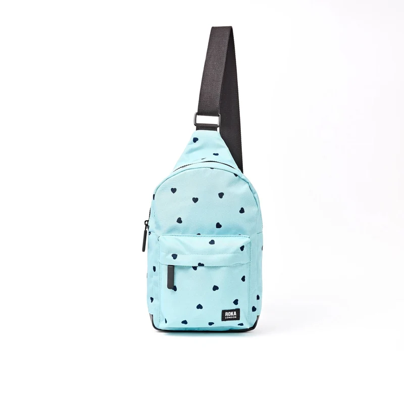 ROKA Willesden Grote tas van gerecycled canvas met B-hartprint