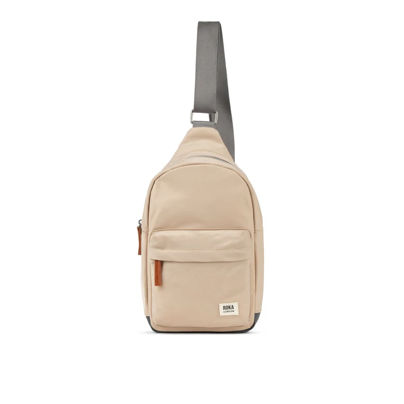 ROKA Willesden Grote tas van gerecycled nylon - Zand