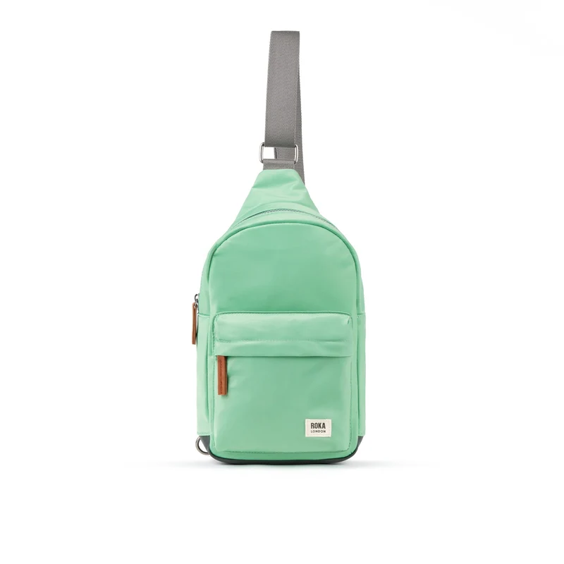 ROKA Willesden Grote tas van gerecycled nylon - Matcha