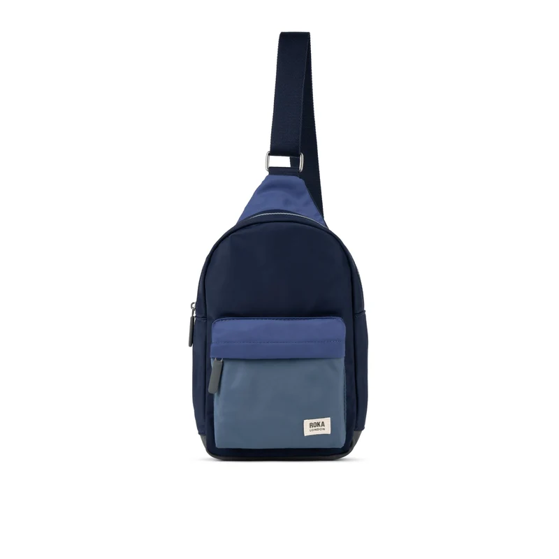 ROKA Willesden Grote tas van gerecycled nylon - Indigo tint
