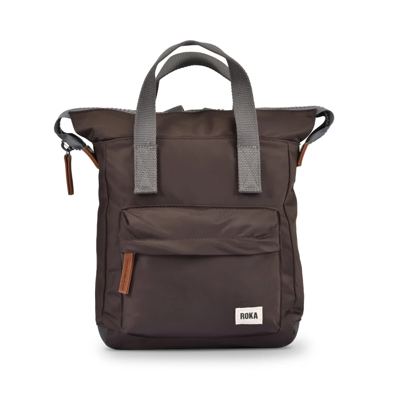 ROKA Bantry B Pure chocolade kleine tas van gerecycled nylon
