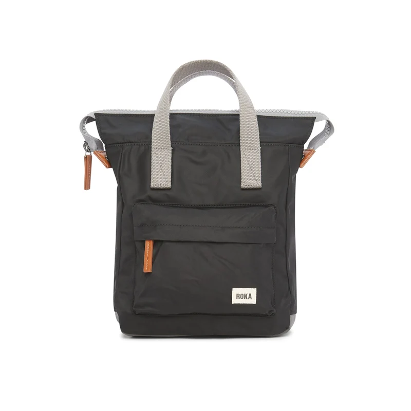 ROKA Bantry B Zwarte kleine tas van gerecycled nylon
