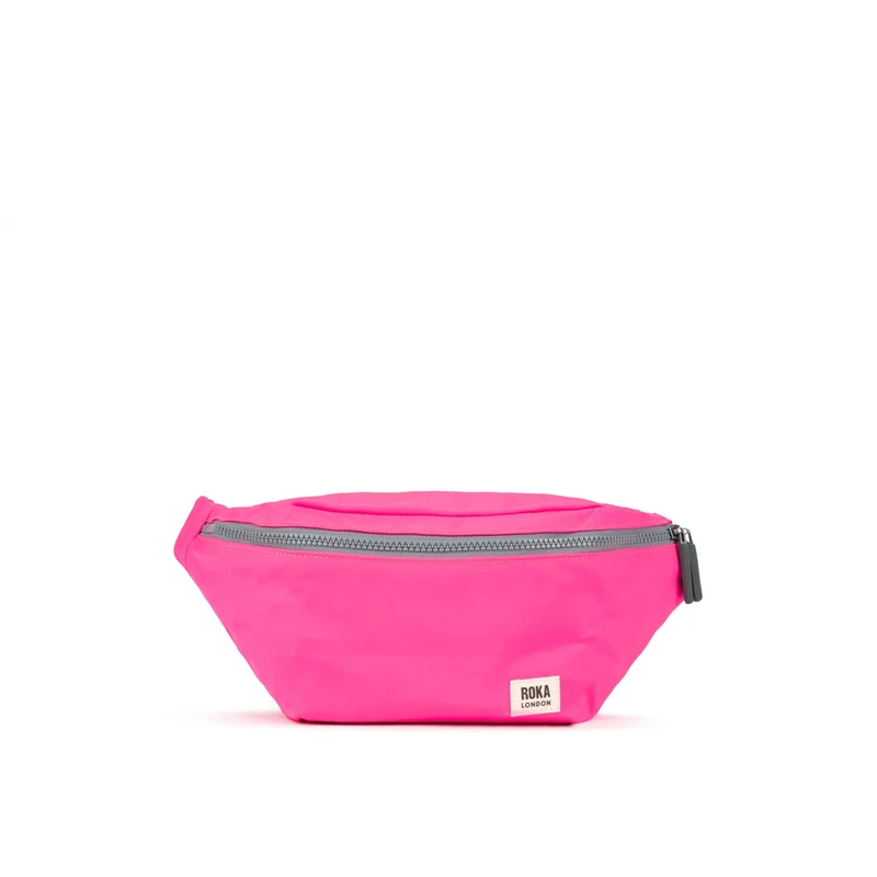 ROKA Jubilee Medium Gerecyclede Nylon Tas - Neon Roze
