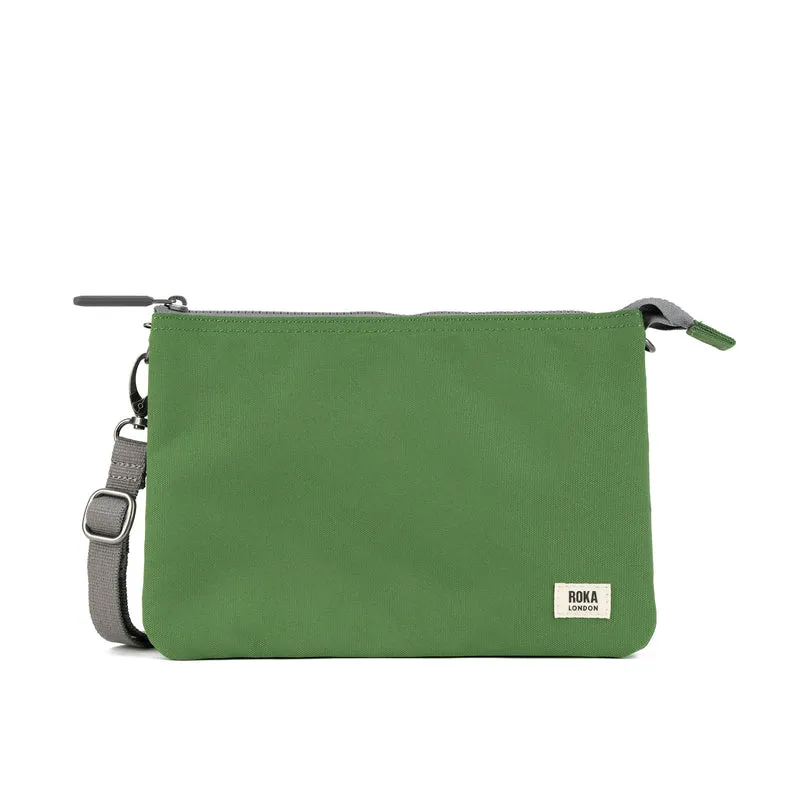 ROKA Carnaby Crossbodytas met bladerenmotief, extra groot formaat, van gerecycled canvas