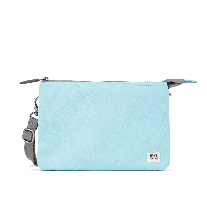 ROKA Carnaby Crossbody XL Ice tas van gerecycled canvas
