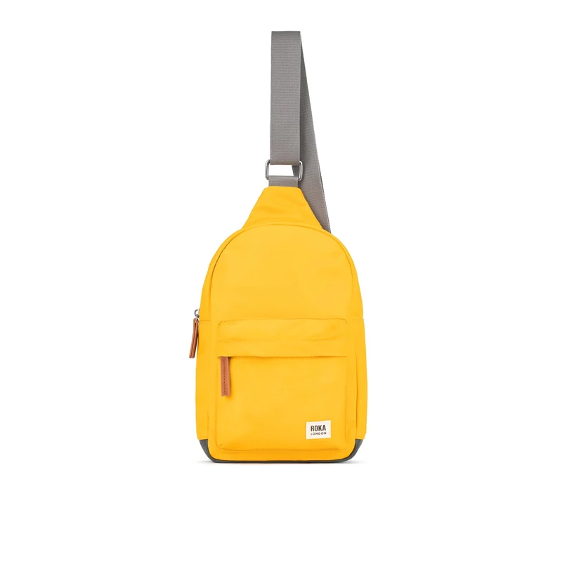 ROKA Willesden Grote tas van gerecycled nylon - Saffraan