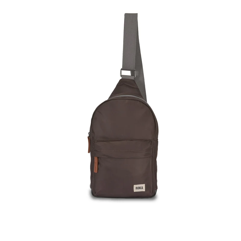 ROKA Willesden Grote tas van gerecycled nylon - Chocolade