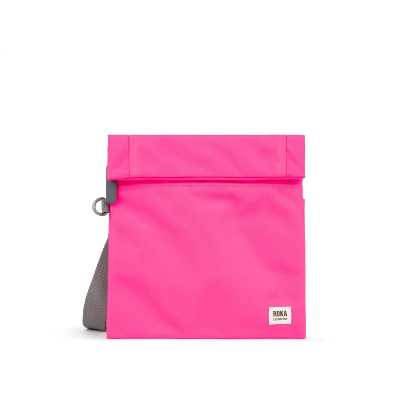 ROKA Stratford Kleine Gerecyclede Nylon Tas - Neon Roze