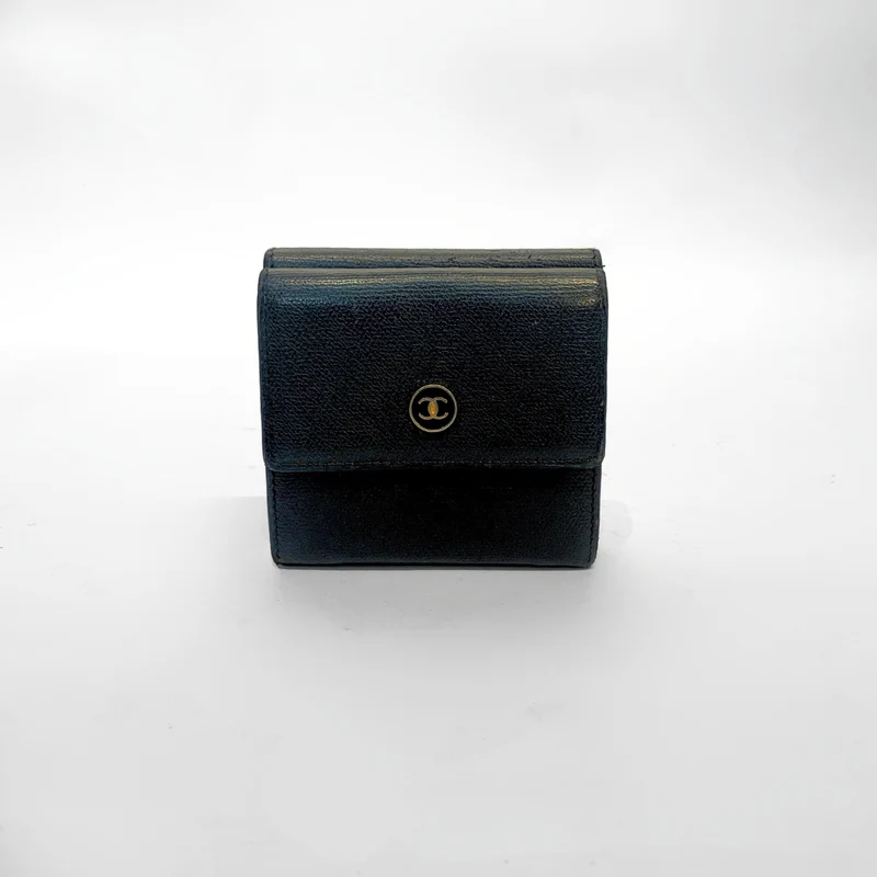 Chanel Coco Mark compacte drievoudige portemonnee