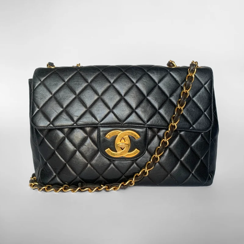 Chanel Classic Flap Bag Maxi Lamsleer