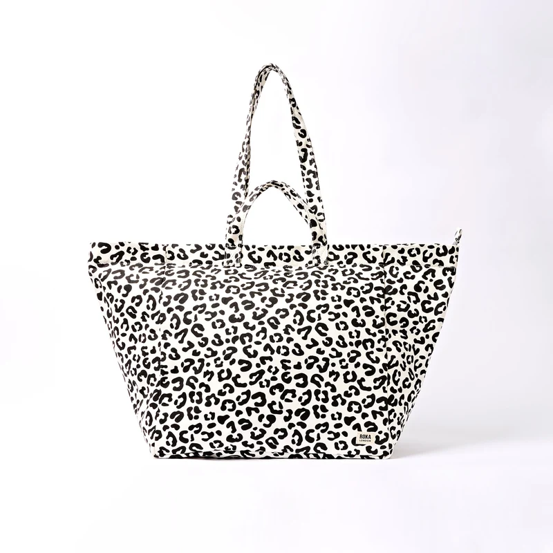 ROKA Grote katoenen canvas draagtas in Marylebone-stijl | Zomerse luipaardprint