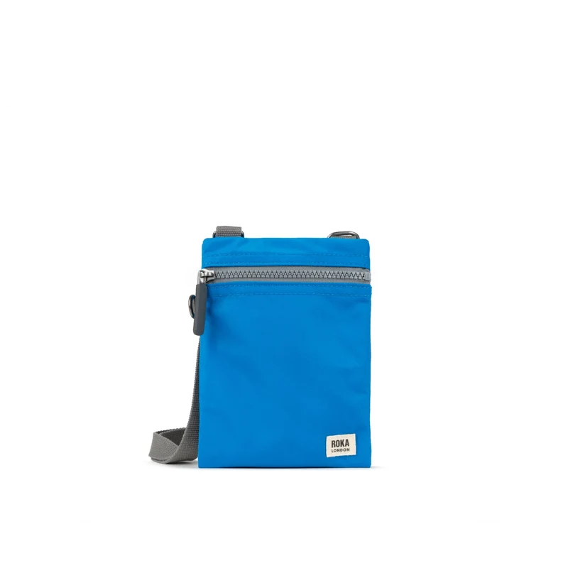 ROKA Chelsea Neonblauwe tas van gerecycled nylon