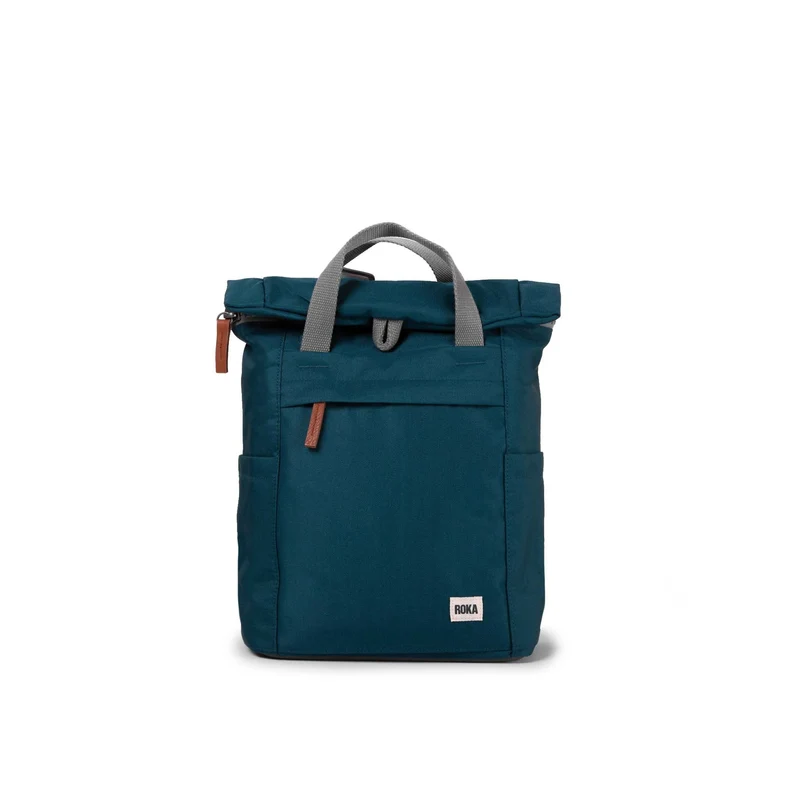 ROKA Finchley Een turquoise kleine tas van gerecycled canvas