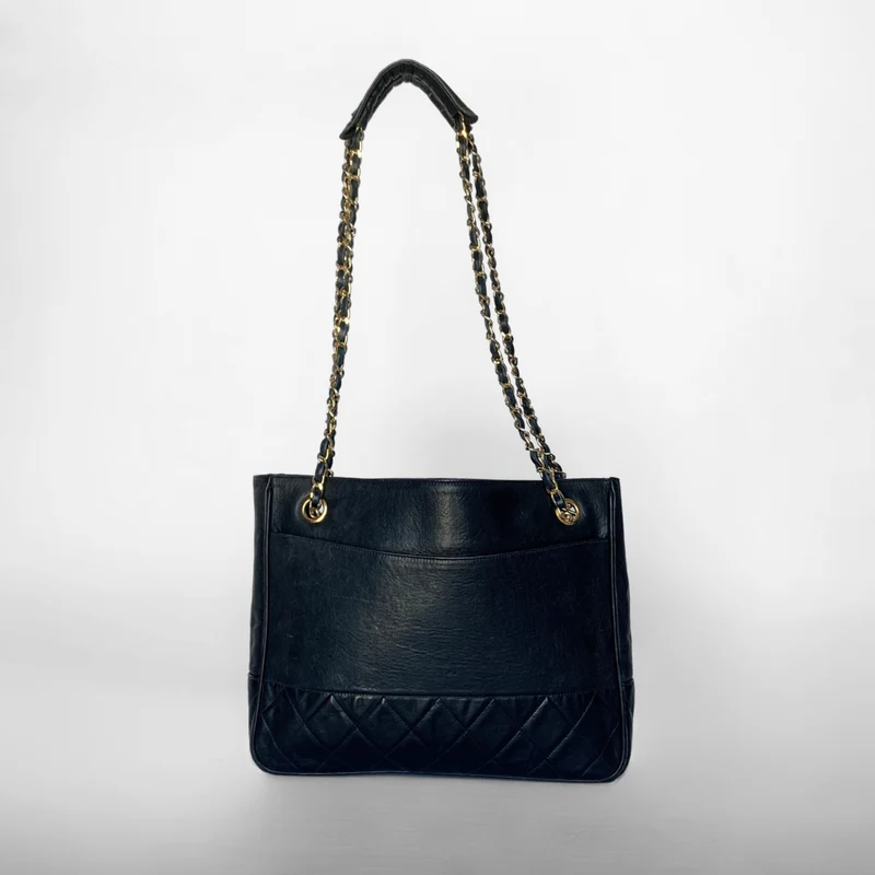 Chanel Shopper Lamsleer