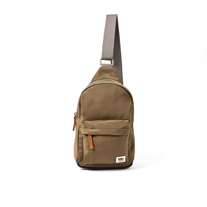 ROKA Willesden Grote tas van gerecycled nylon | Leger