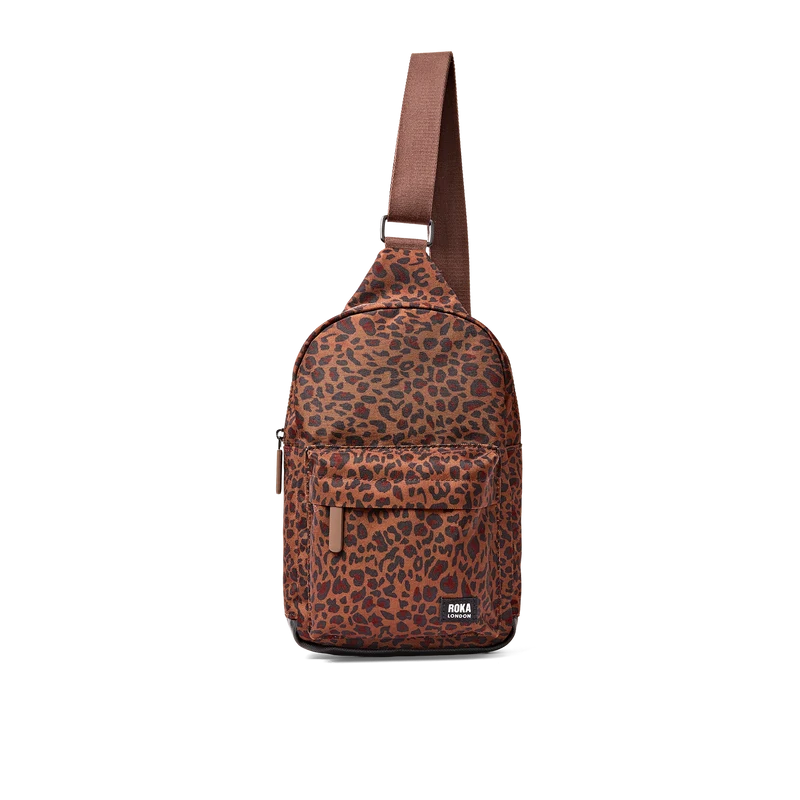 ROKA Willesden B Mini Leopard Grote Tas van Gerecycled Canvas