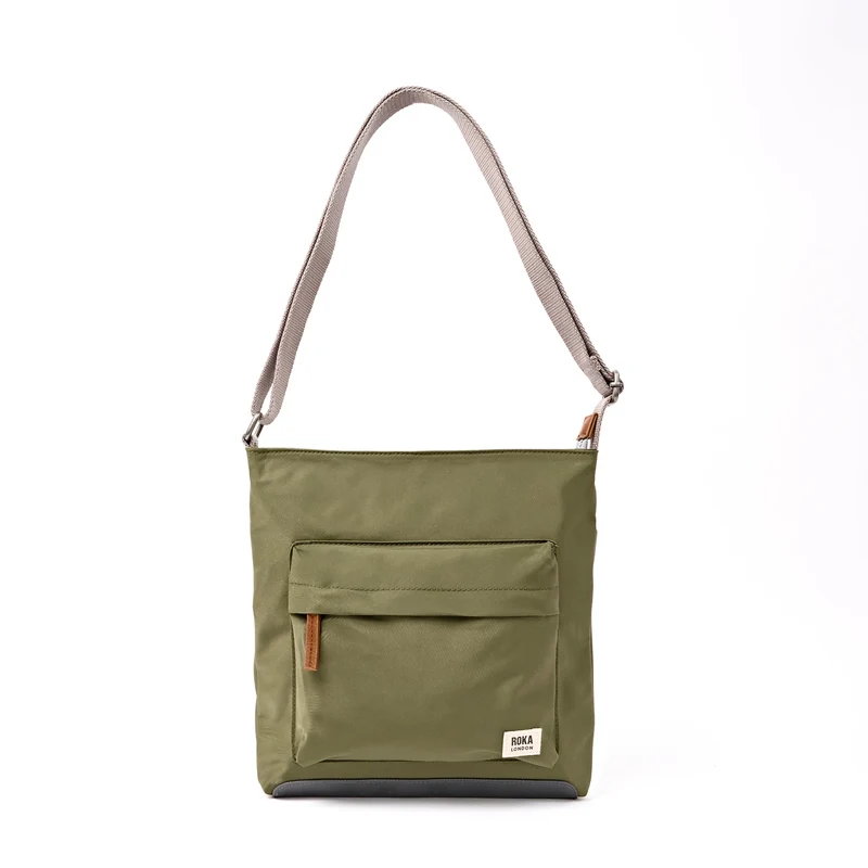 ROKA Kennington B Medium Gerecyclede Nylon Tas | Bieslook