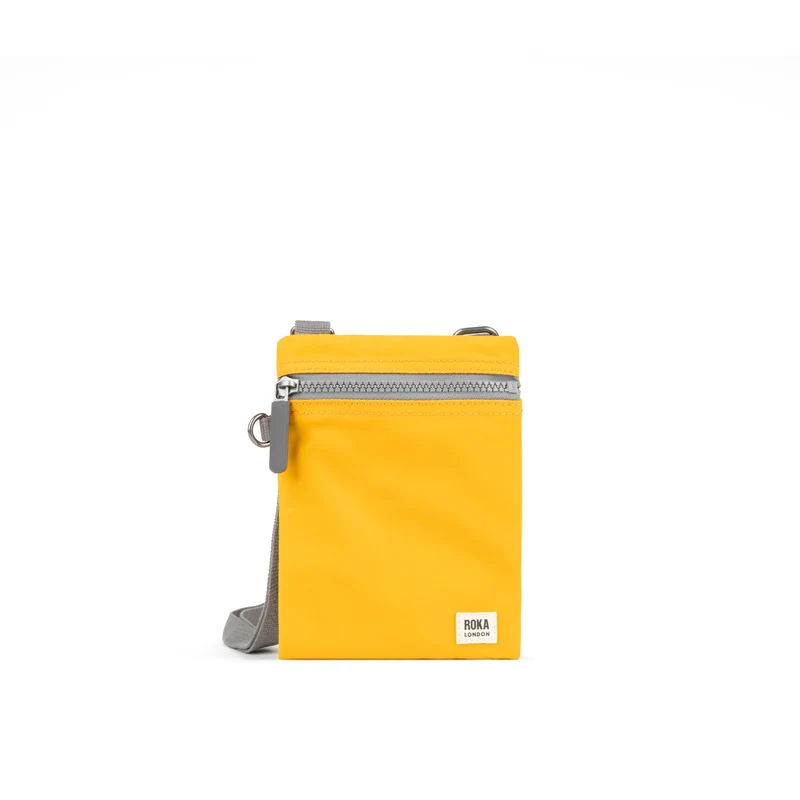 ROKA Chelsea Saffraankleurige tas van gerecycled nylon