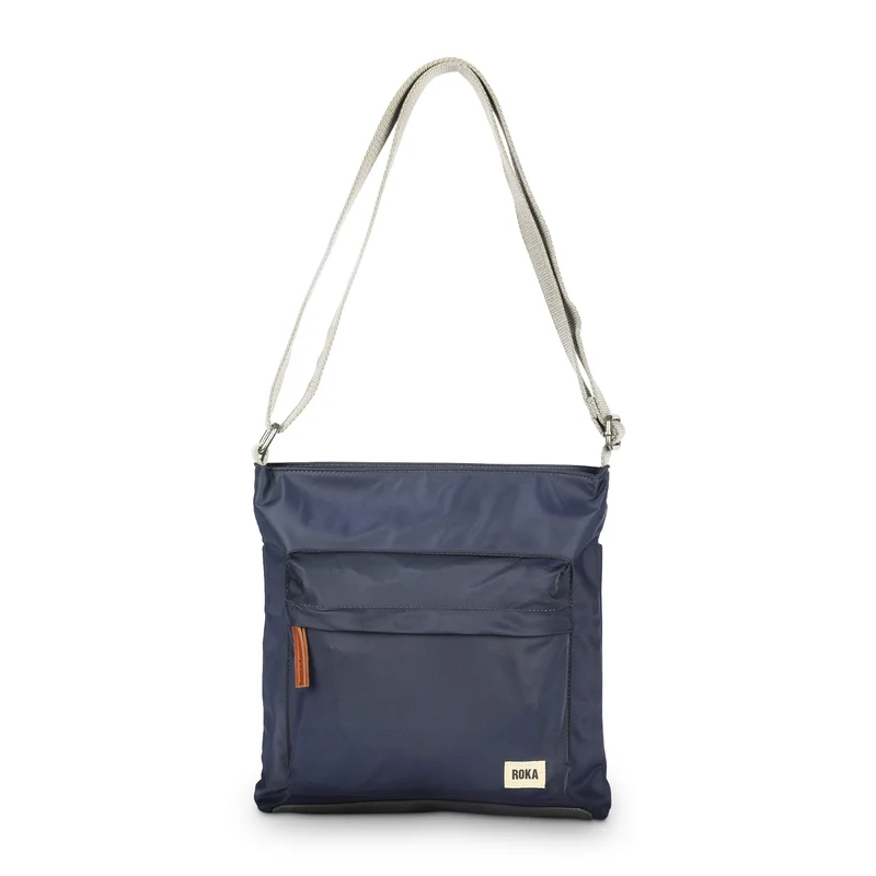 ROKA Kennington B Midnight Medium Gerecyclede Nylon Tas