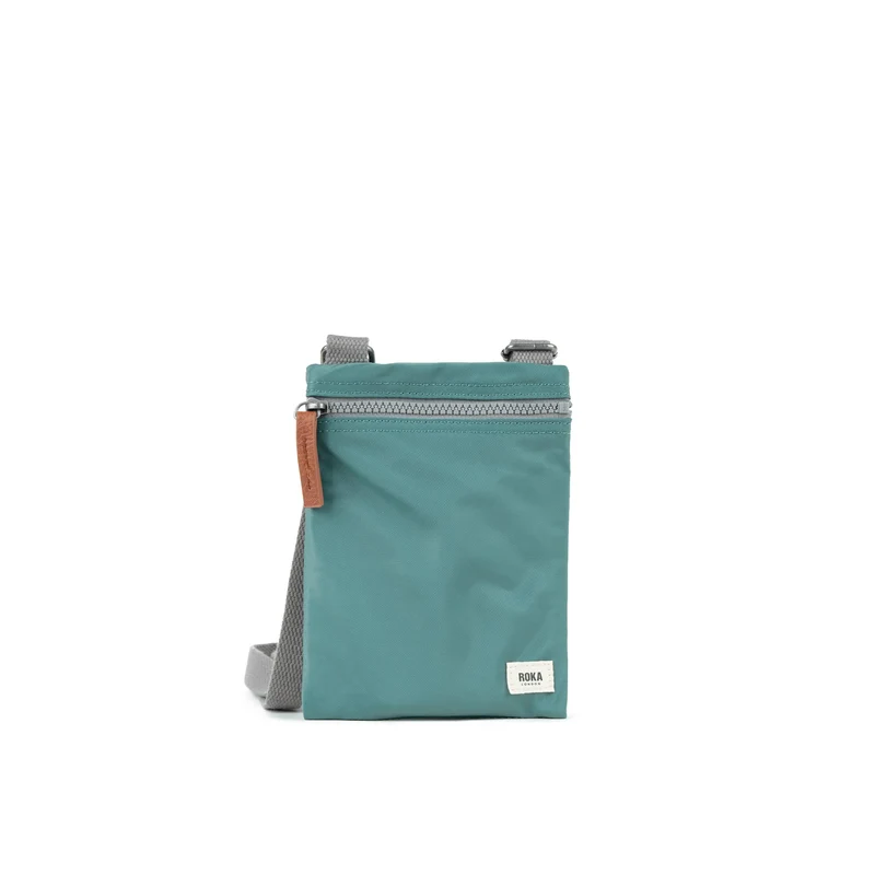 ROKA Chelsea Saliegroene tas van gerecycled nylon