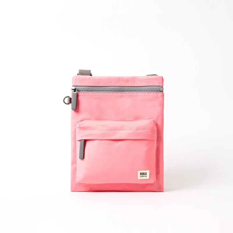 ROKA Chelsea B Roze Limonade Tas van Gerecycled Nylon