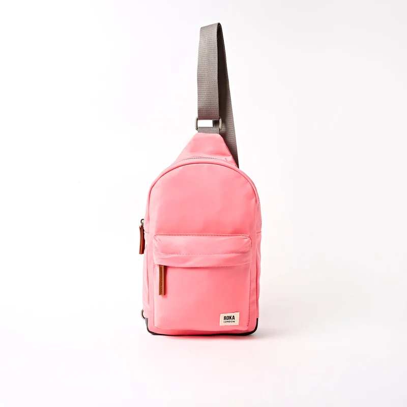 ROKA Willesden Grote tas van gerecycled nylon | Pink Lemonade
