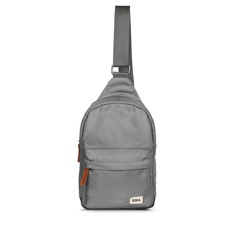 ROKA Willesden Grote tas van gerecycled nylon - Stormy