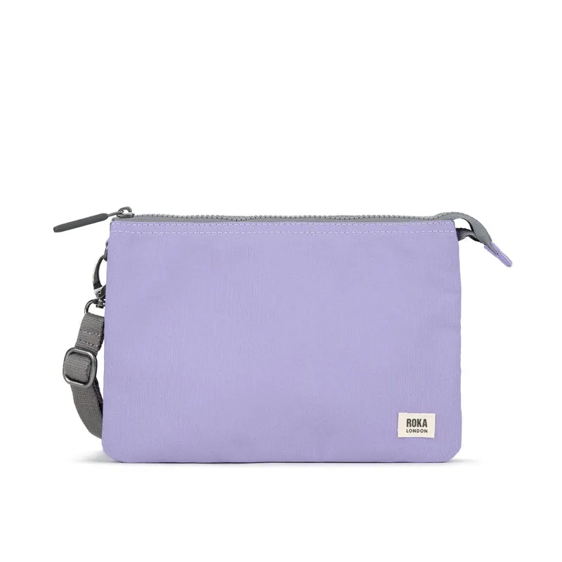 ROKA Carnaby Crossbodytas van gerecycled canvas in lavendelkleur, extra groot formaat