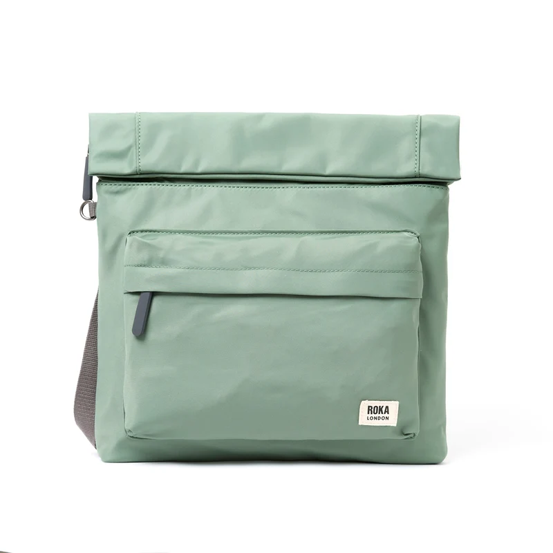 ROKA Stratford L Gerecyclede Nylon Tas | Frost