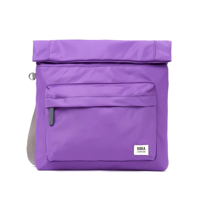ROKA Stratford L Gerecyclede Nylon Tas | Fris Paars