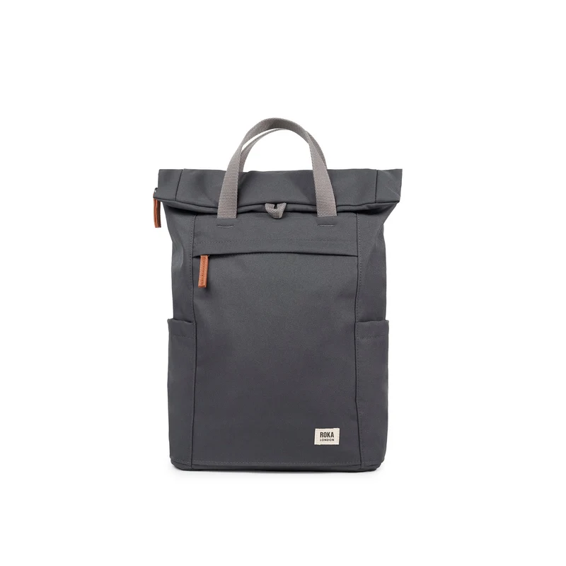 ROKA Finchley Een vervaagde zwarte middelgrote tas van gerecycled canvas