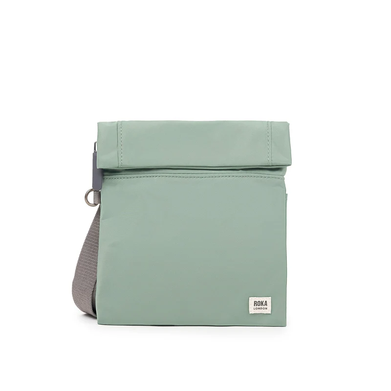 ROKA Stratford Kleine Gerecyclede Nylon Tas | Frost