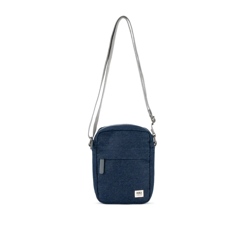 ROKA Bond Donkerblauwe denim tas van gerecycled canvas
