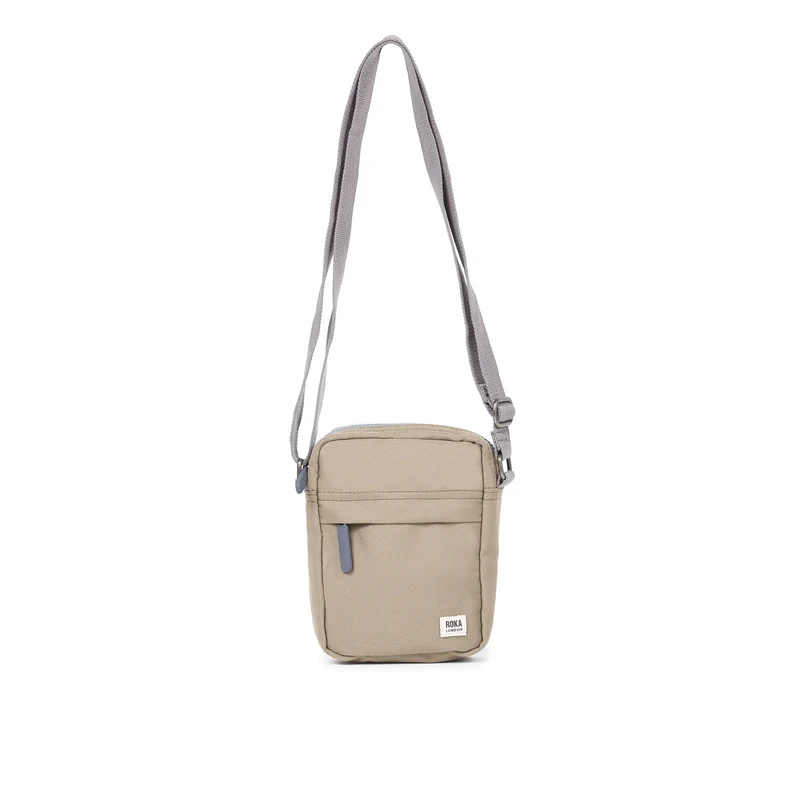 ROKA Bond Taupekleurige tas van gerecycled canvas