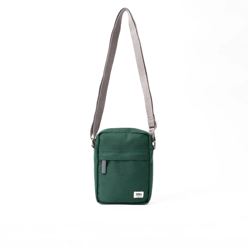 ROKA Bond Tas van gerecycled canvas uit het bos